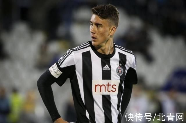 屡创佳绩 屡创佳绩