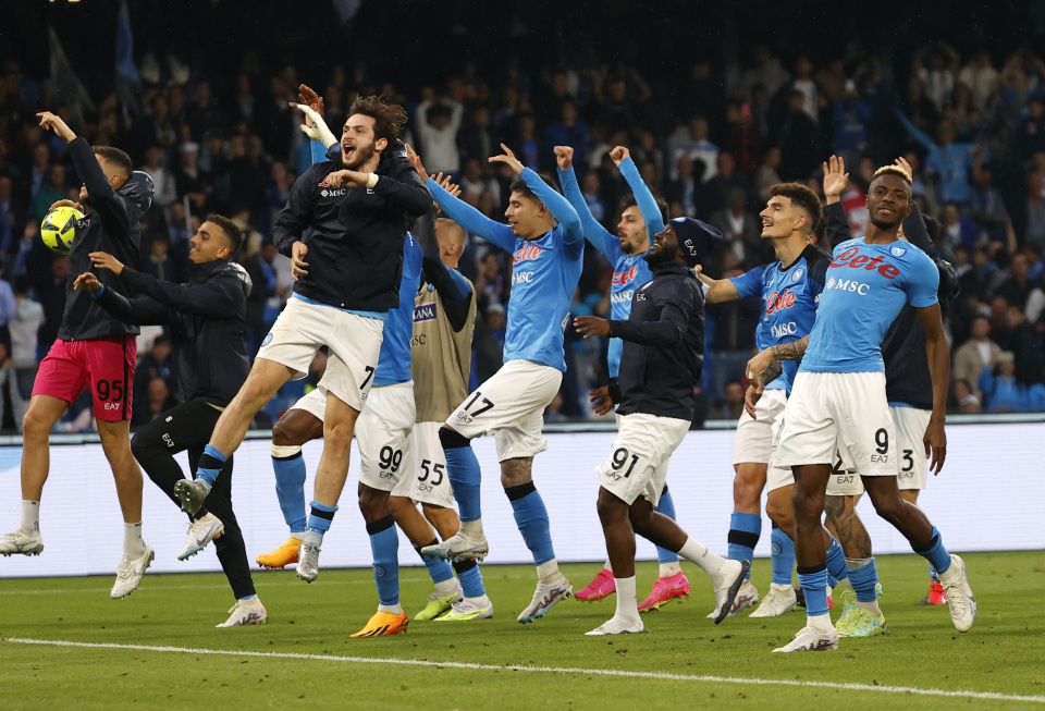 中后场联动 中后场联动